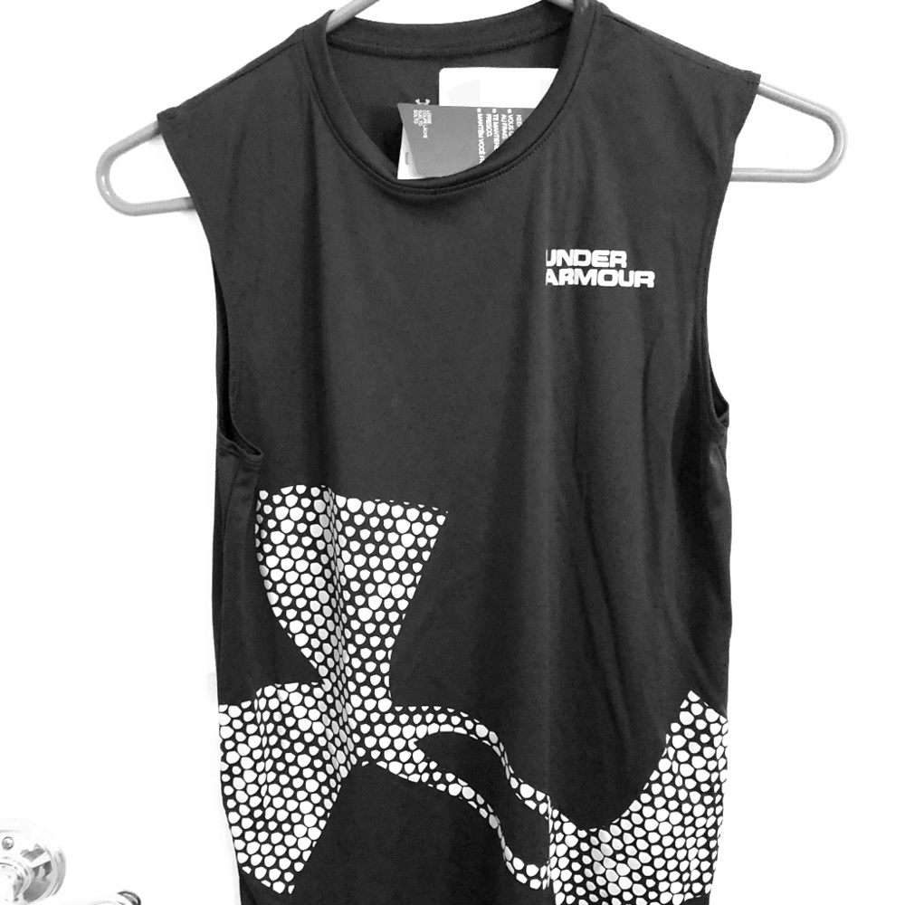 Under Armour boys sleeveless tank